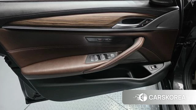 BMW 5 Series (G30) id 4324976 из Кореи 16