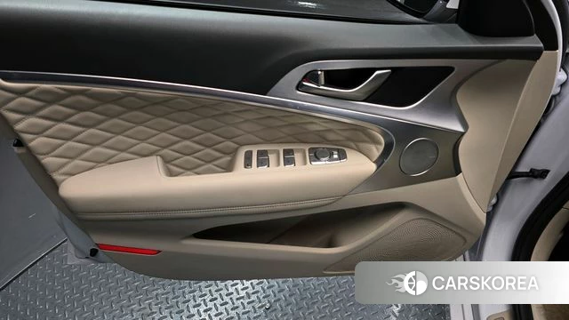 Genesis G70 id 4345847 из Кореи 16