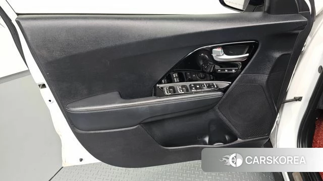 Kia The New Niro id 4693500 из Кореи 16
