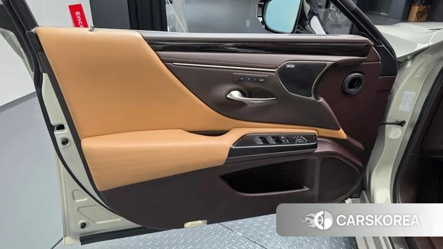 Lexus ES300h 7th generation id 4543330 из Кореи 16