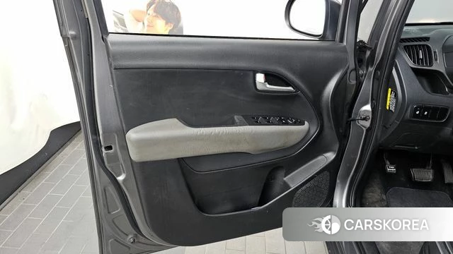 Kia The New Kia Ray id 4670631 из Кореи 16