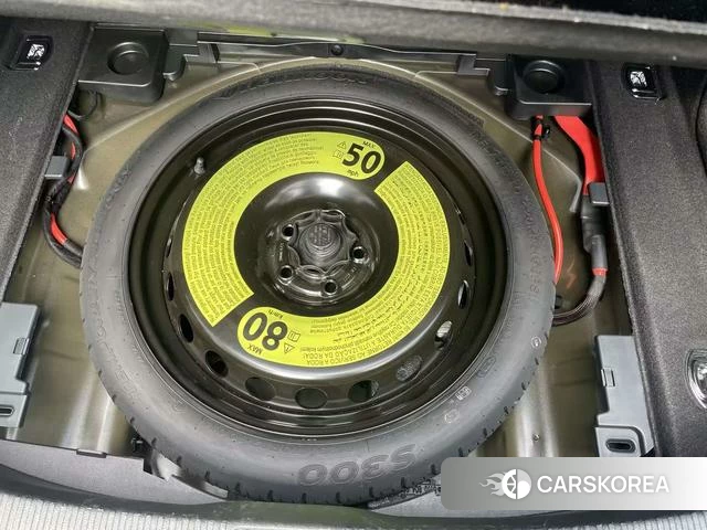 Audi A4L id 4314594 из Китая 16