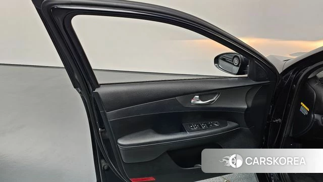 Kia Come New K3 id 4447879 из Кореи 16