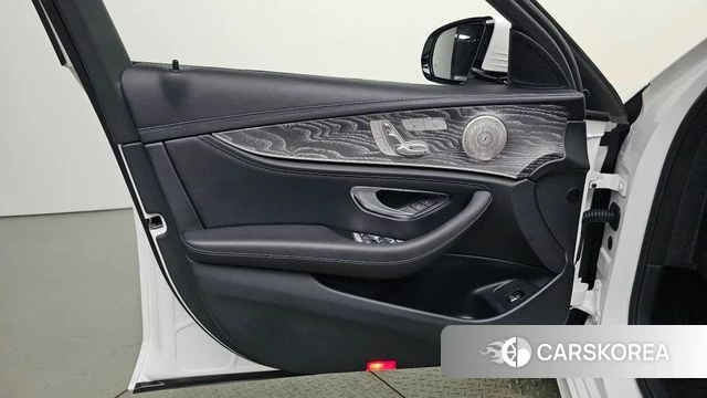 Mercedes-Benz E-Class W213 id 4618958 из Кореи 16