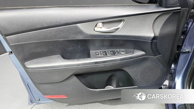Kia Come New K3 id 4751187 из Кореи 16