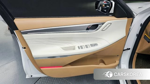 Hyundai The New Grandeur IG Hybrid id 4294347 из Кореи 16