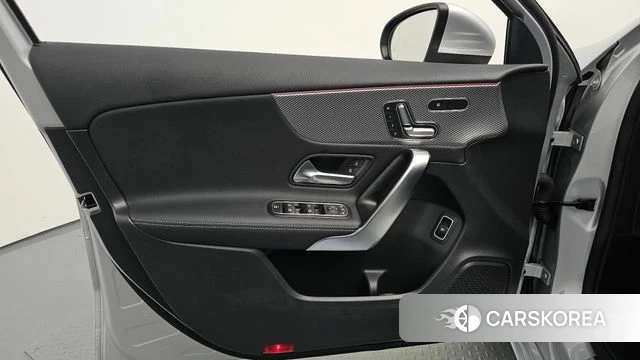 Mercedes-Benz A-Class W177 id 4292510 из Кореи 16