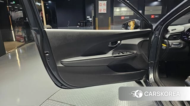 Hyundai Veloster (JS) id 4188414 из Кореи 16