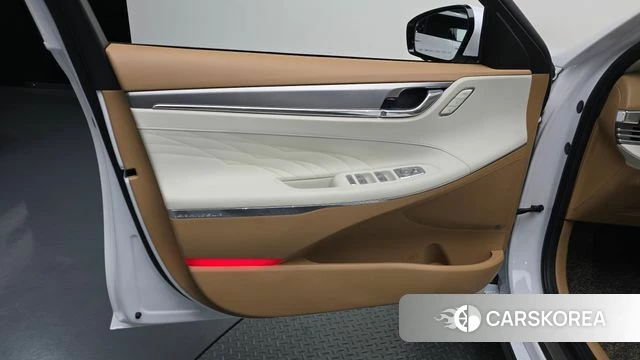 Hyundai The New Grandeur IG Hybrid id 4481297 из Кореи 16