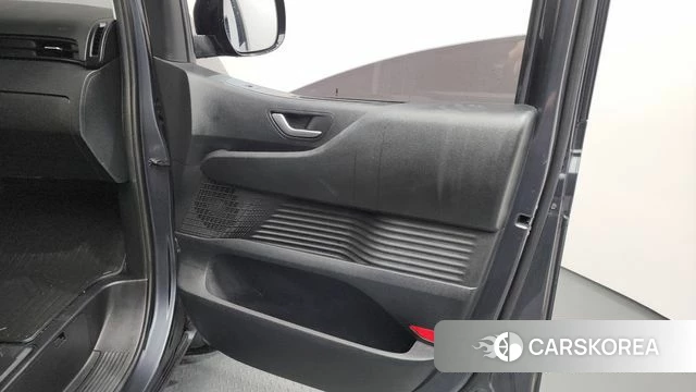 Hyundai Staria id 4567509 из Кореи 16