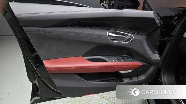Audi e-Tron GT id 4768527 из Кореи 16