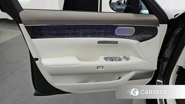 Genesis G90 (RS4) id 4499529 из Кореи 16