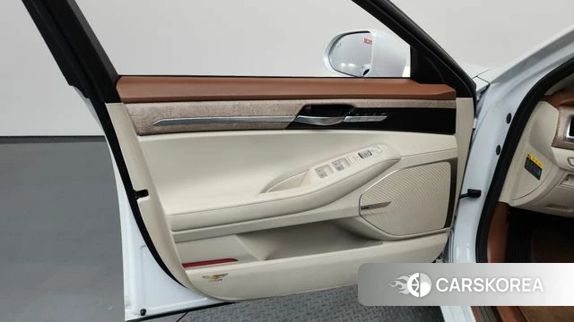 Genesis G90 id 4362550 из Кореи 16
