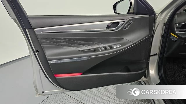 Hyundai The New Grandeur IG Hybrid id 4900091 из Кореи 16