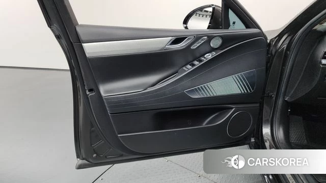 Genesis Electrified G80 (RG3) id 4749897 из Кореи 16