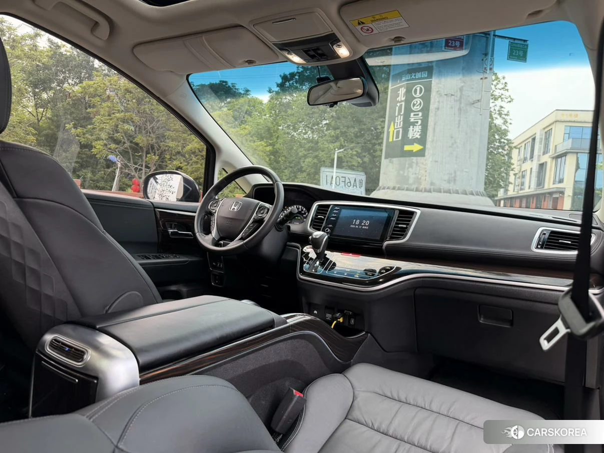 Honda Odyssey id 4455475 из Китая 16
