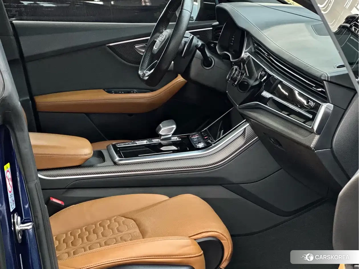 Audi RS Q8 id 4607085 из Китая 16