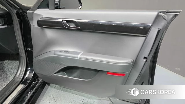 Hyundai Grandeur (GN7) id 4336708 из Кореи 16