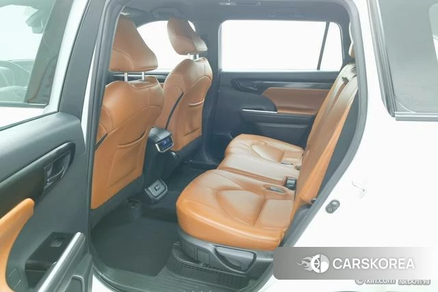 Toyota Crown Lufang id 4262040 из Китая 16