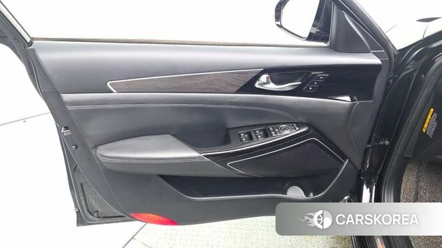 Kia K7 Premier id 4345186 из Кореи 16