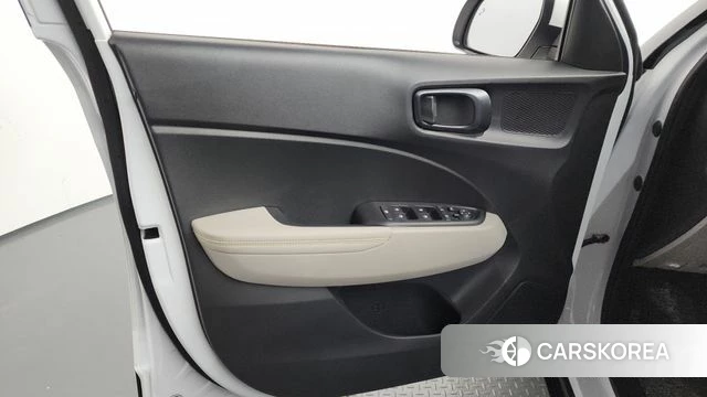 Hyundai Venue id 4342464 из Кореи 16