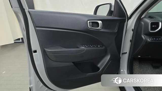 Hyundai Venue id 4354717 из Кореи 16