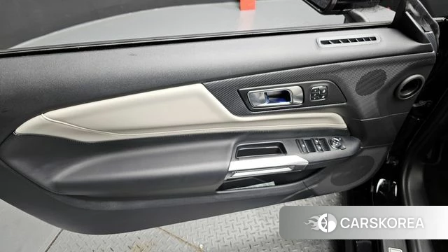 Ford Mustang 7th Generation id 4349357 из Кореи 16