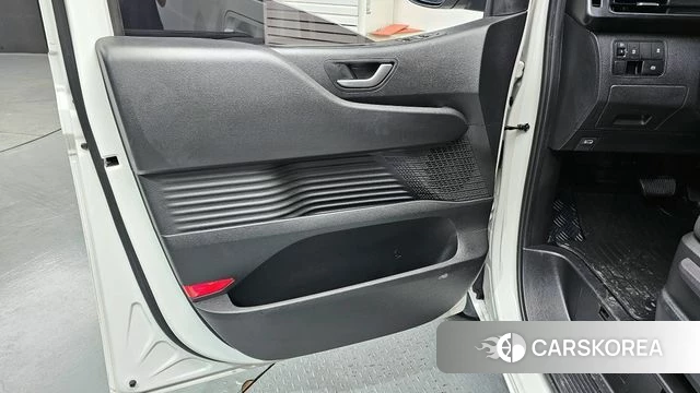 Hyundai Staria id 4243086 из Кореи 16