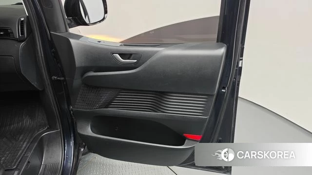 Hyundai Staria id 4870965 из Кореи 16
