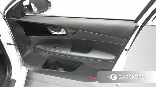Kia The New K3 2nd generation id 4230257 из Кореи 16