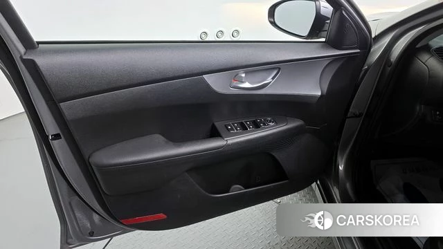 Kia The New K3 2nd generation id 4201478 из Кореи 16