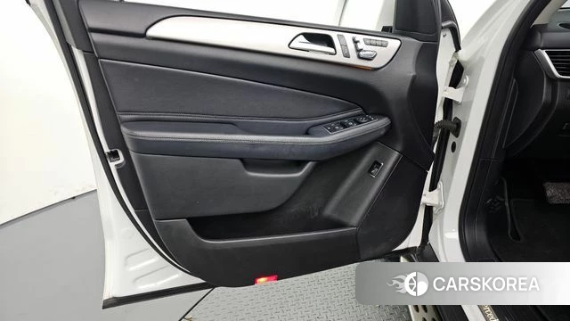 Mercedes-Benz GLE - Class W166 id 4447728 из Кореи 16