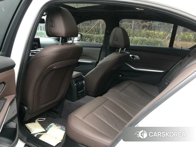 BMW 3 series id 4256957 из Китая 16
