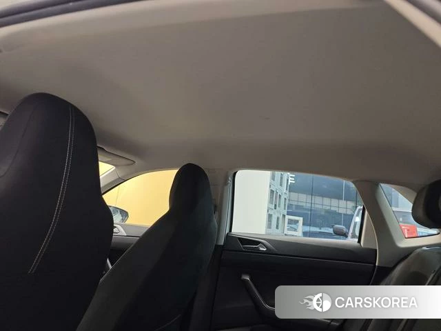 Volkswagen Polo id 4205765 из Китая 16