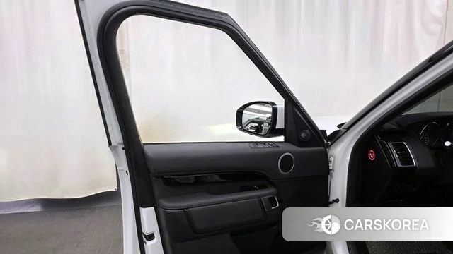 Land Rover Discovery 5 id 4285022 из Кореи 16