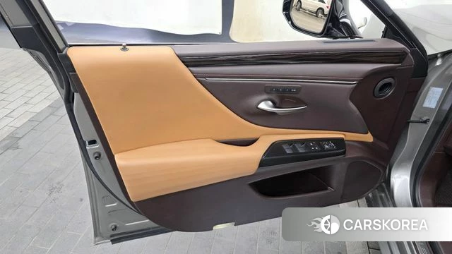 Lexus ES300h 7th generation id 4637947 из Кореи 16