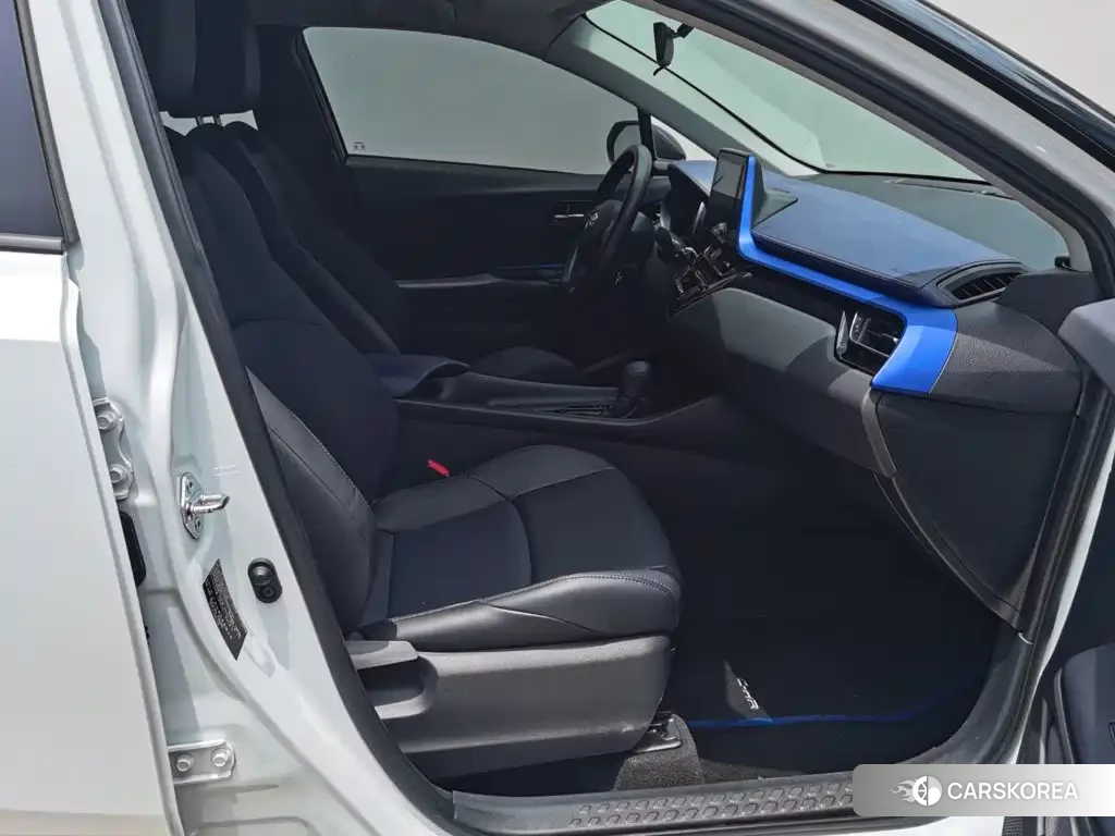 Toyota C-HR id 4654490 из Китая 16