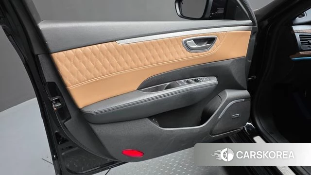 Renault Korea (Samsung) The New SM6 id 4187489 из Кореи 16