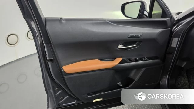 Lexus UX250h id 4732694 из Кореи 16