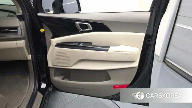Kia Carnival 4th generation id 4624390 из Кореи 16