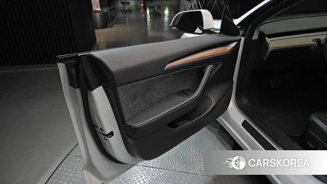 Tesla Model 3 id 4730918 из Кореи 15