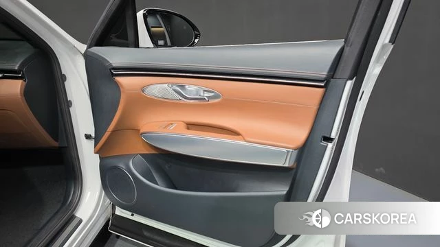 Genesis GV70 id 4631477 из Кореи 16