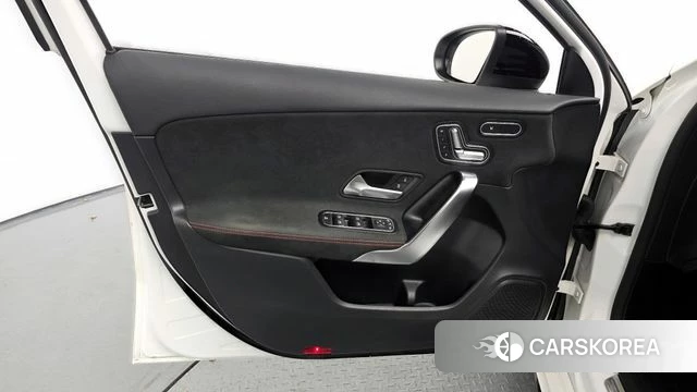Mercedes-Benz A-Class W177 id 4416122 из Кореи 16