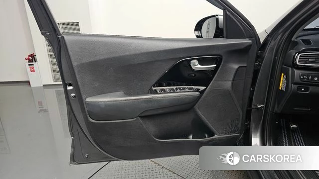 Kia Niro id 4785915 из Кореи 16
