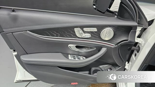 Mercedes-Benz E-Class W213 id 4768188 из Кореи 16