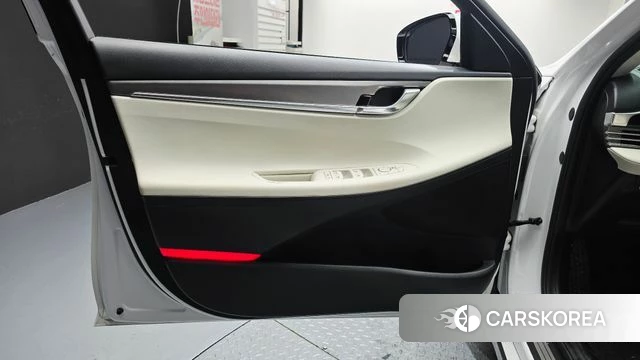 Hyundai The New Grandeur IG Hybrid id 4613649 из Кореи 16