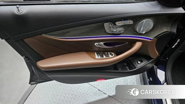 Mercedes-Benz E-Class W213 id 4245658 из Кореи 16