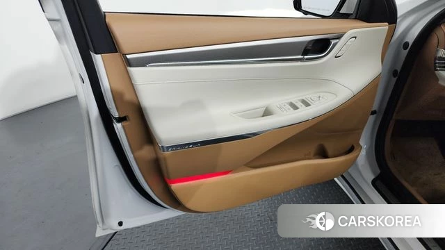 Hyundai The New Grandeur IG id 4187942 из Кореи 16