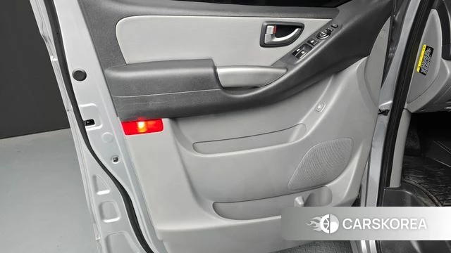 Hyundai The New Grand Starex id 4187512 из Кореи 16