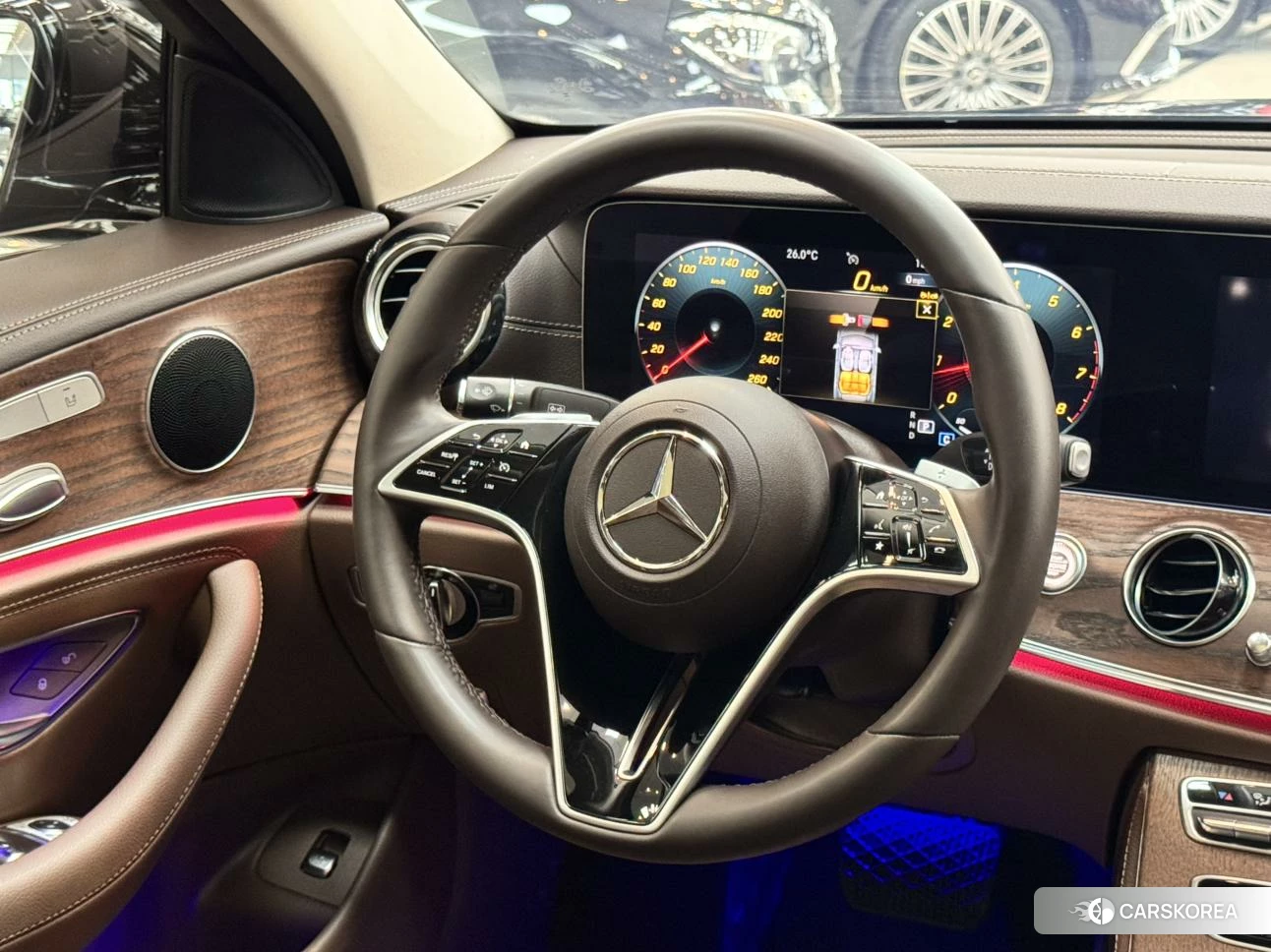Mercedes-Benz E-class id 4454587 из Китая 16